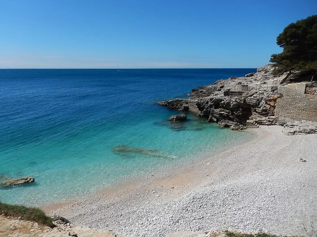 Apartments Centurio Pula 0*,  Croatia
