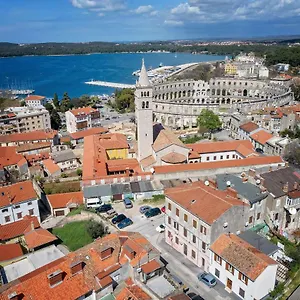 Appartamento Arena, Pola